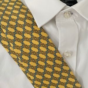 🛍 Authentic HERMES PARIS 100% silk men’s tie.